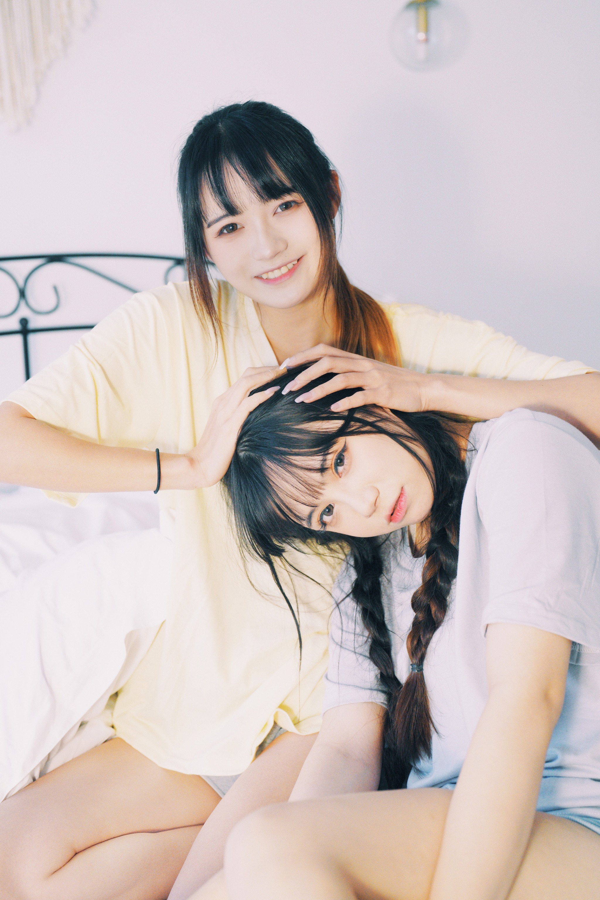 图片[1]-兔子Zzz不吃胡萝卜 – NO.130 姐妹成对 快乐加倍 [22P]-XikXak